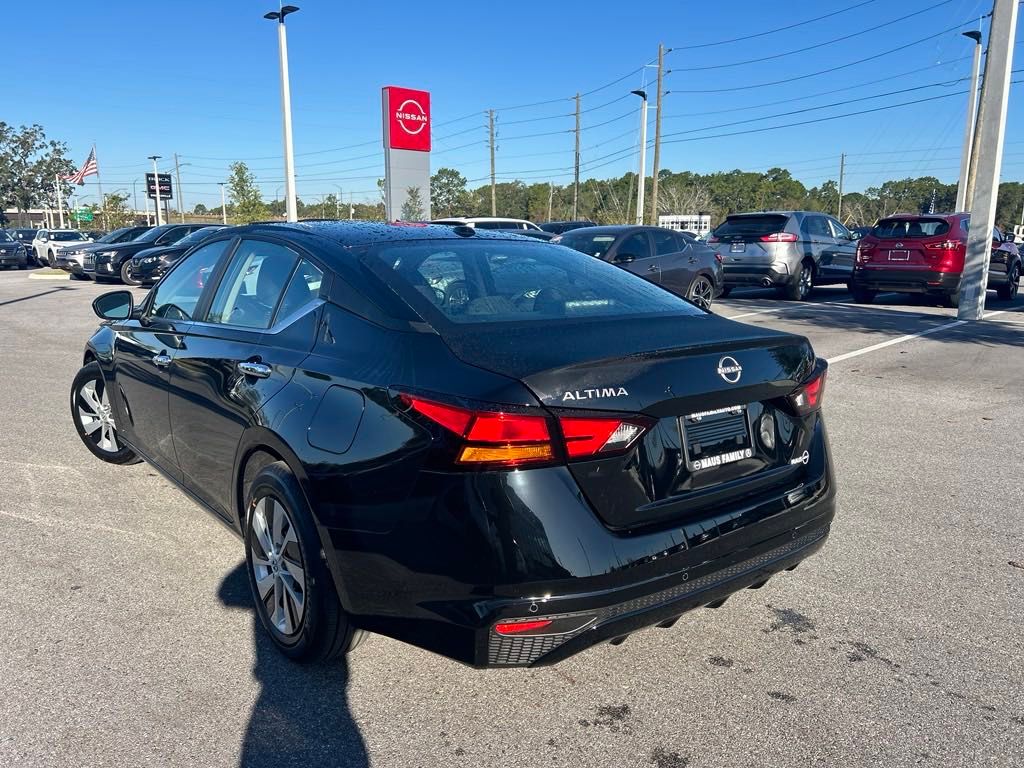 2025 Nissan Altima 2.5 S photo 4