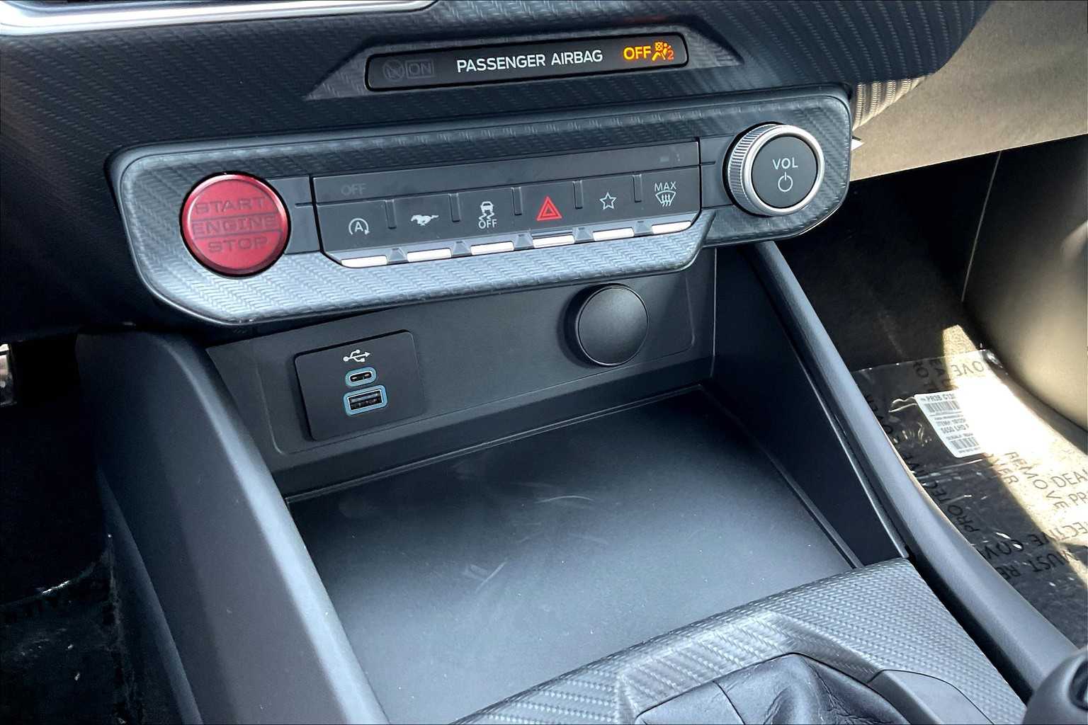 2025 Ford Mustang EcoBoost Premium photo 15