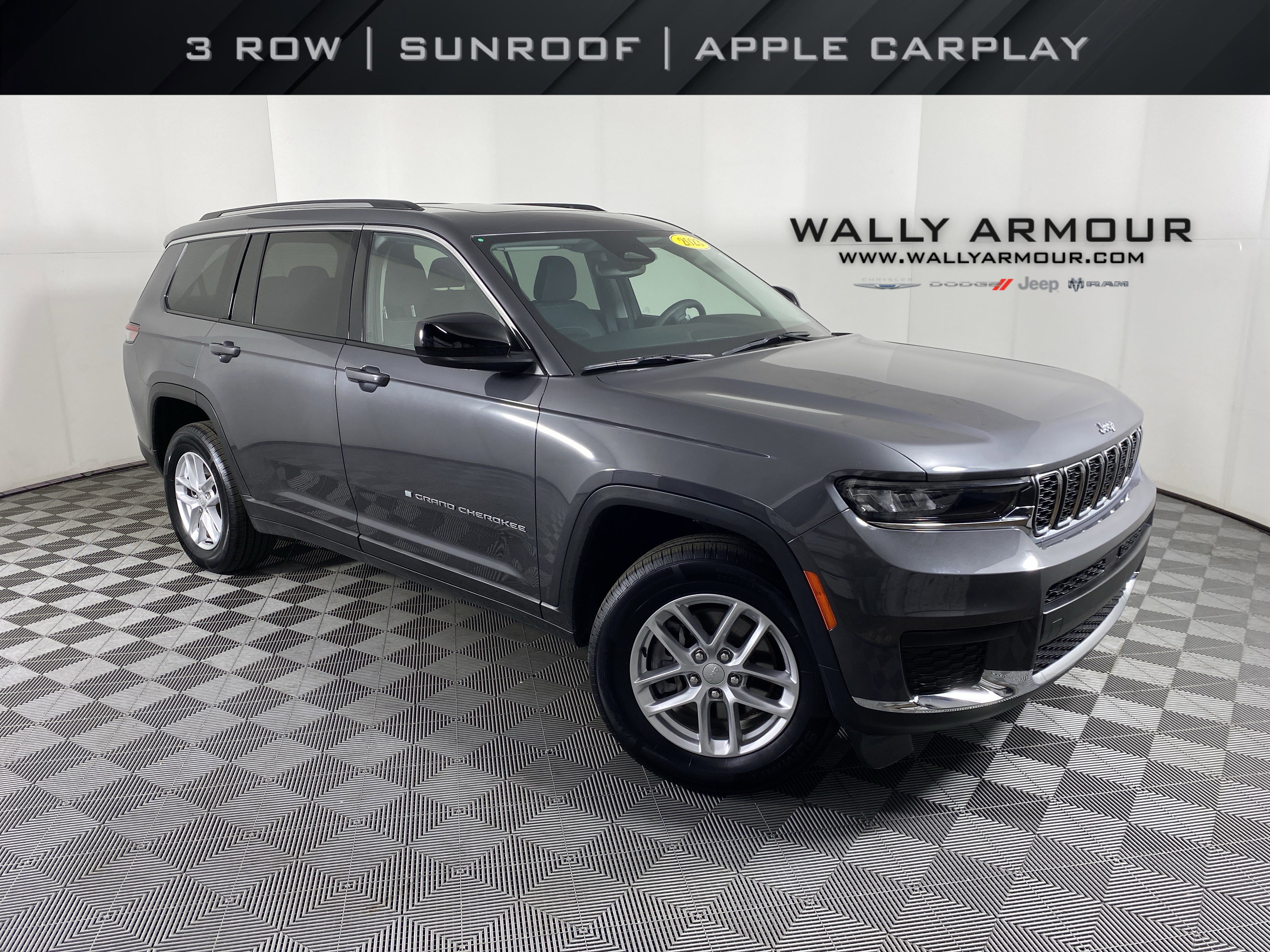 2023 Jeep Grand Cherokee L Laredo's photo