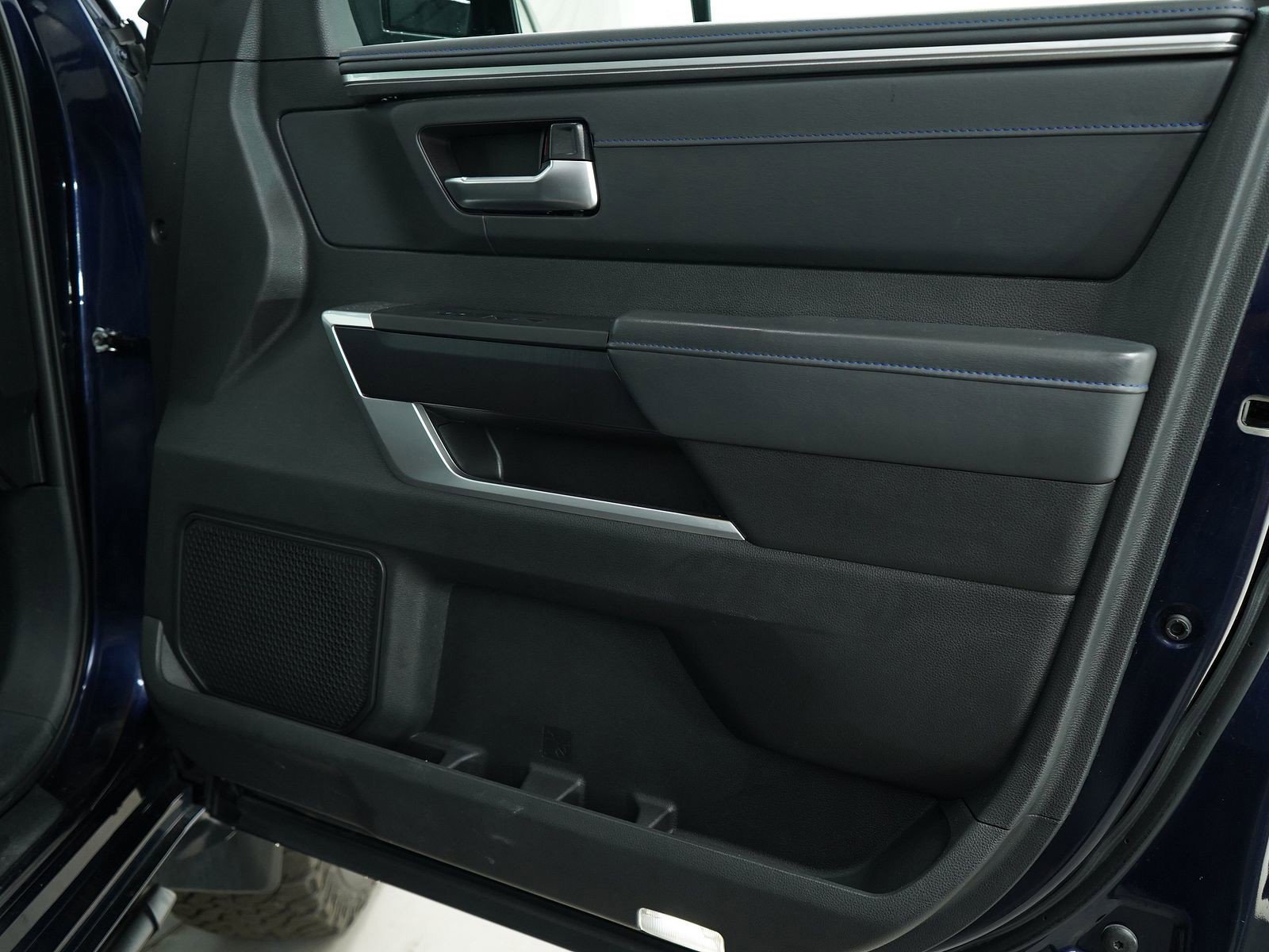 2024 Toyota Tundra Platinum photo 9