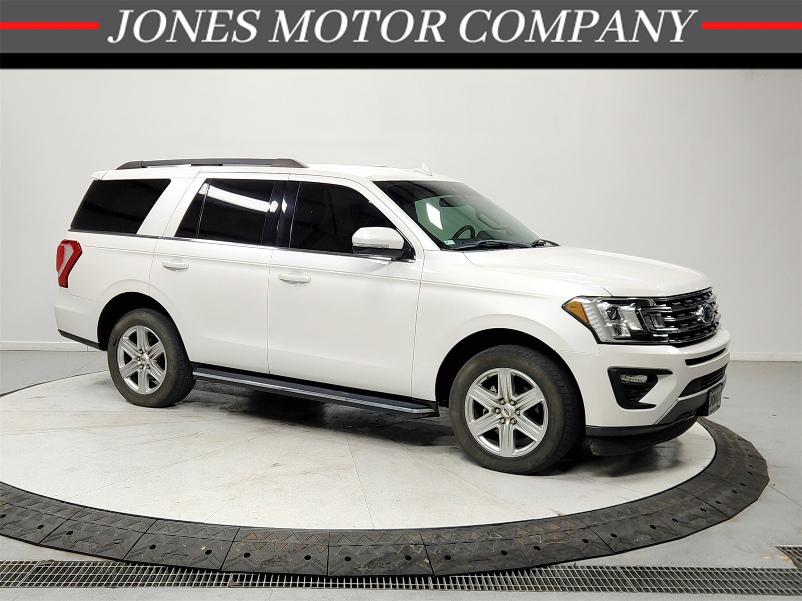 2019 Ford Expedition XLT's photo