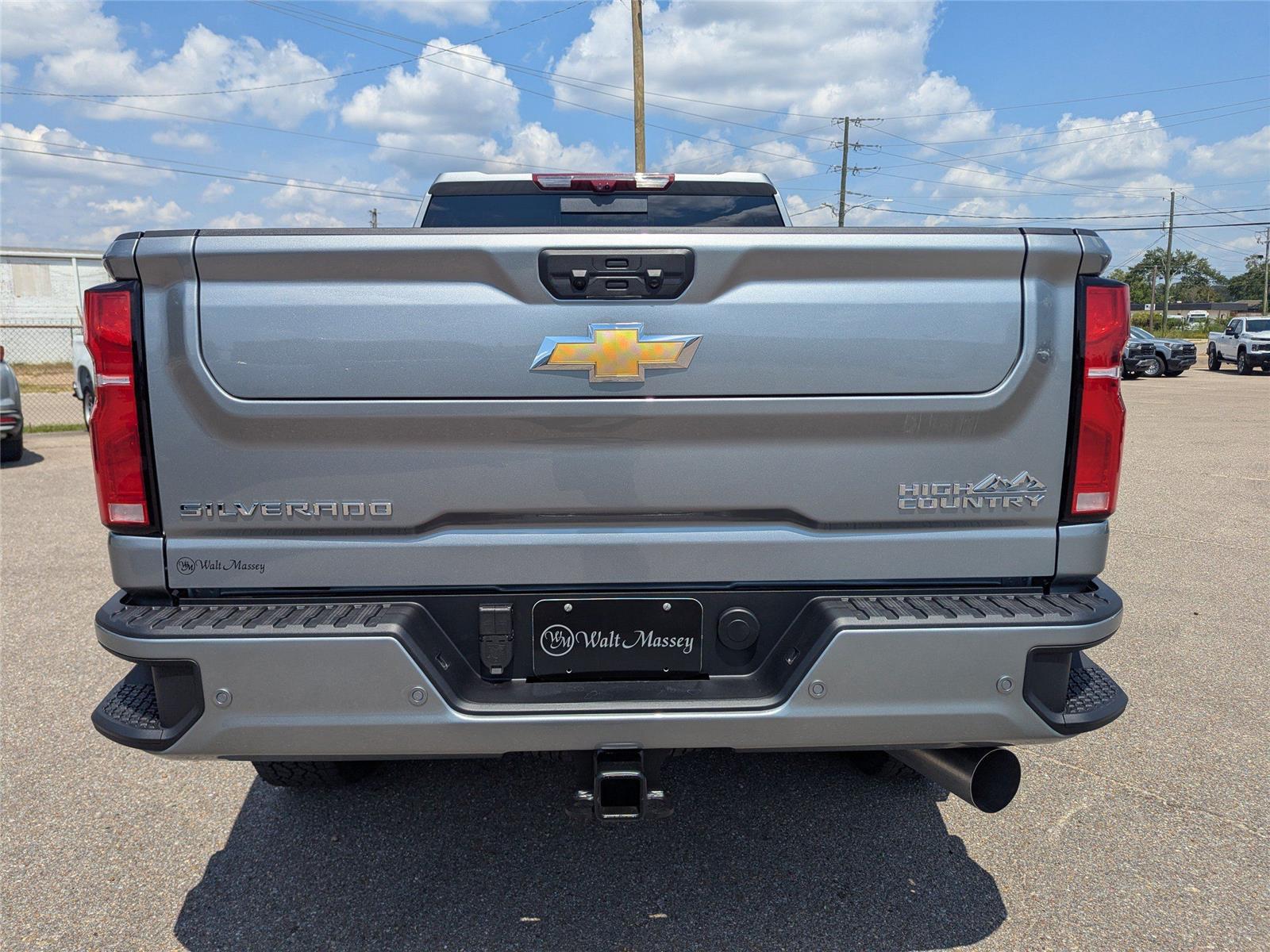 2025 Chevrolet Silverado 2500HD High Country photo 4