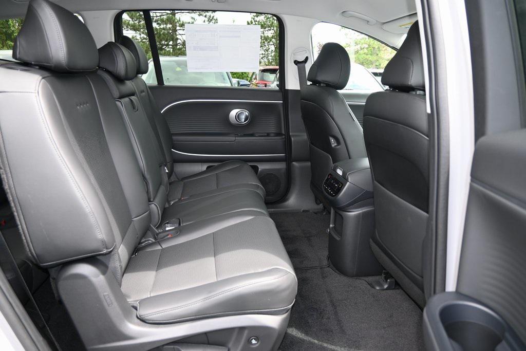 2026 Hyundai Ioniq SEL photo 15