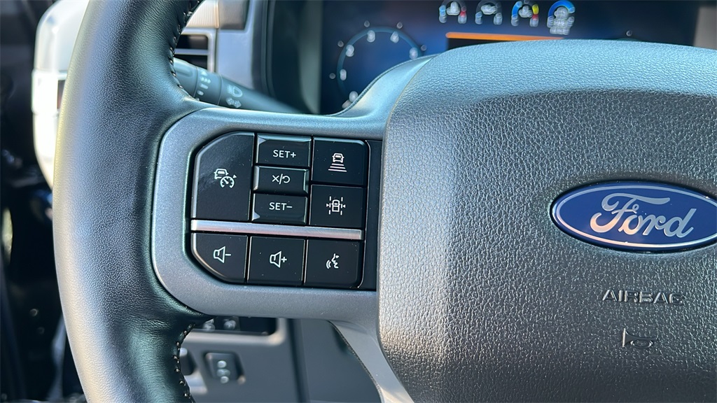 2024 Ford F-150 Lariat photo 19