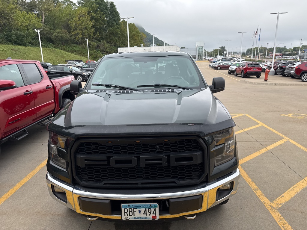 2015 Ford F-150 XLT photo 14