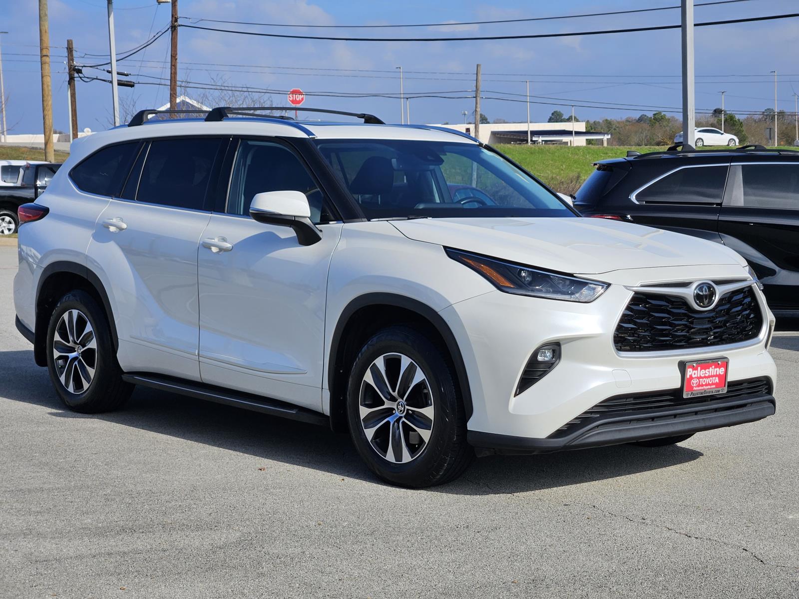2021 Toyota Highlander XLE's photo