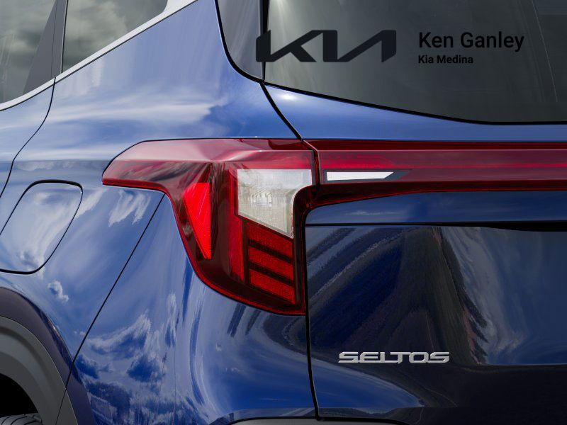 2026 Kia Seltos EX photo 3