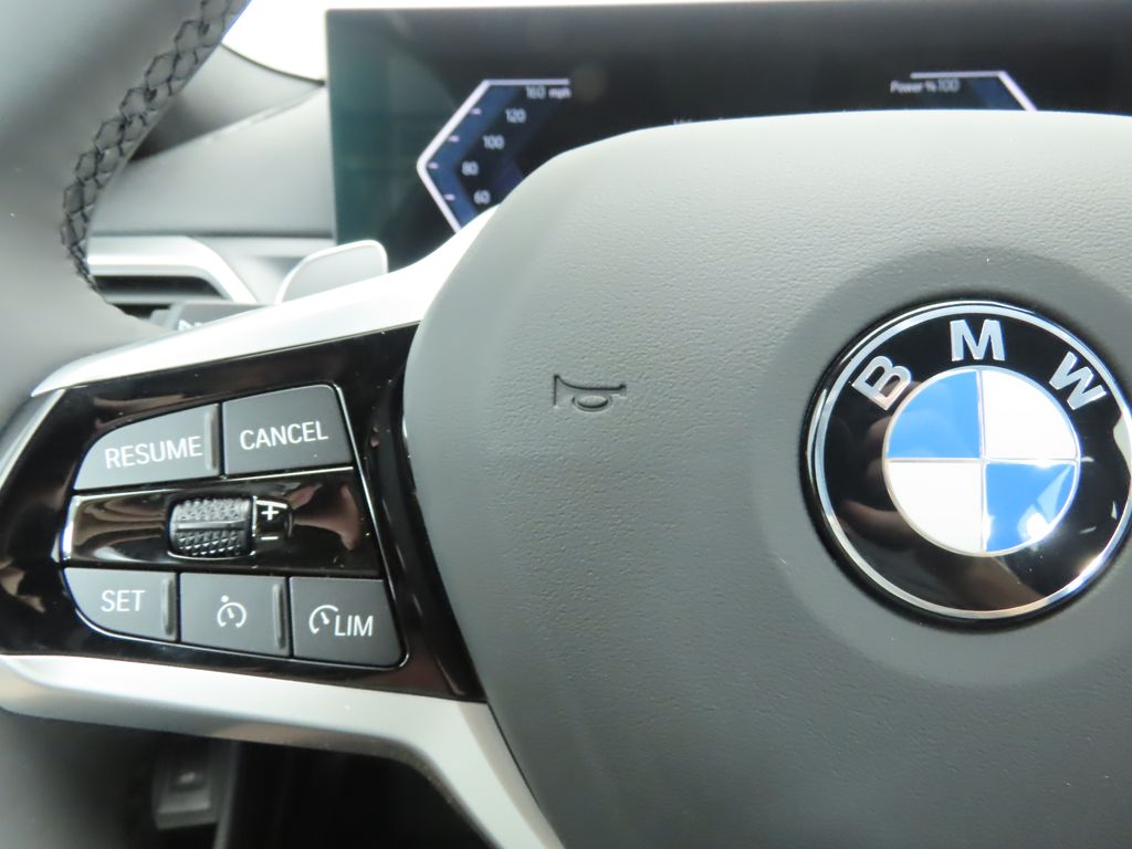2025 Bmw 330i photo 11