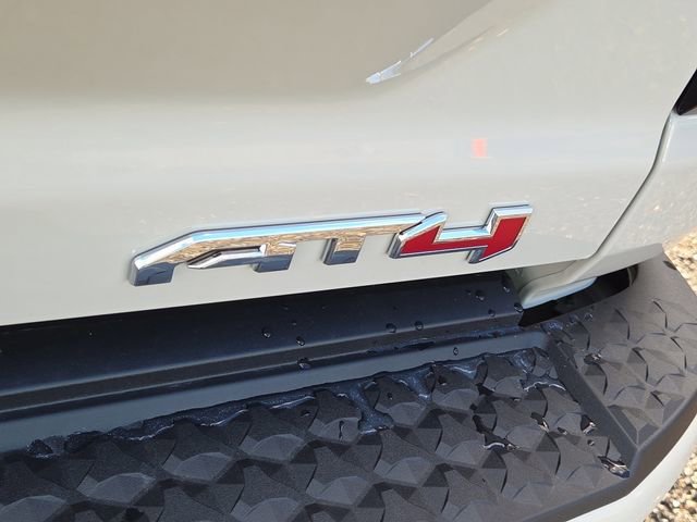 2026 Gmc Canyon AT4 photo 4