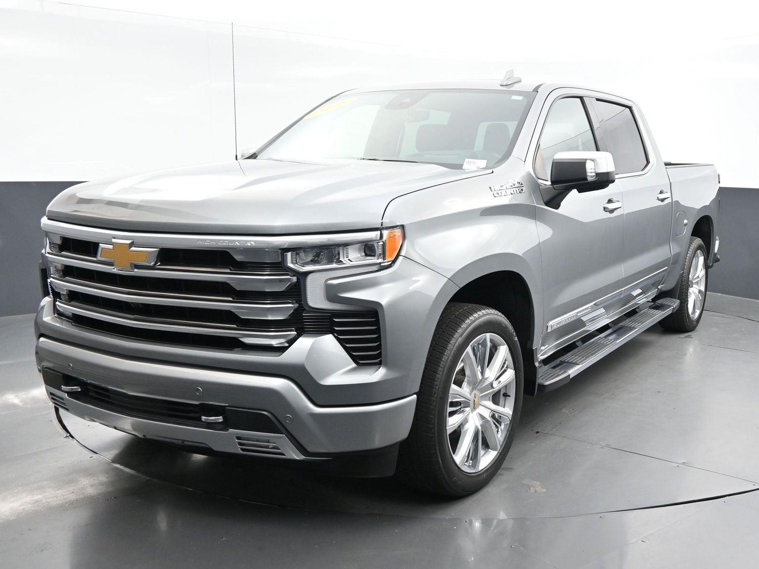2023 Chevrolet Silverado 1500 High Country photo 3