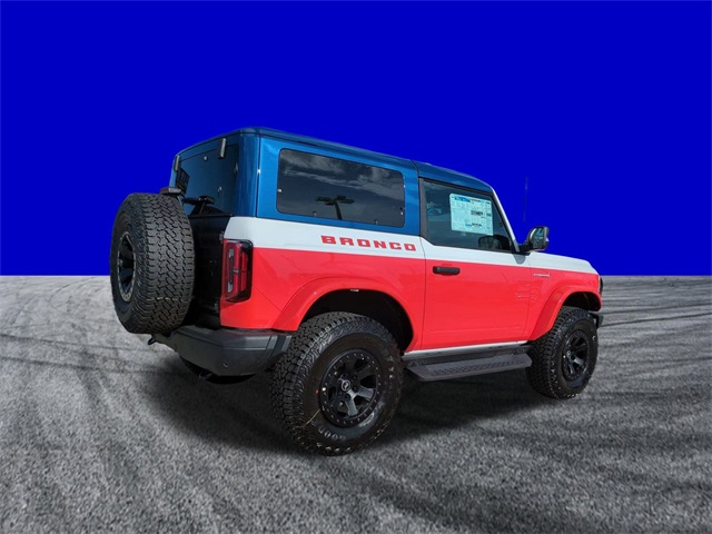 2025 Ford Bronco First Edition photo 4