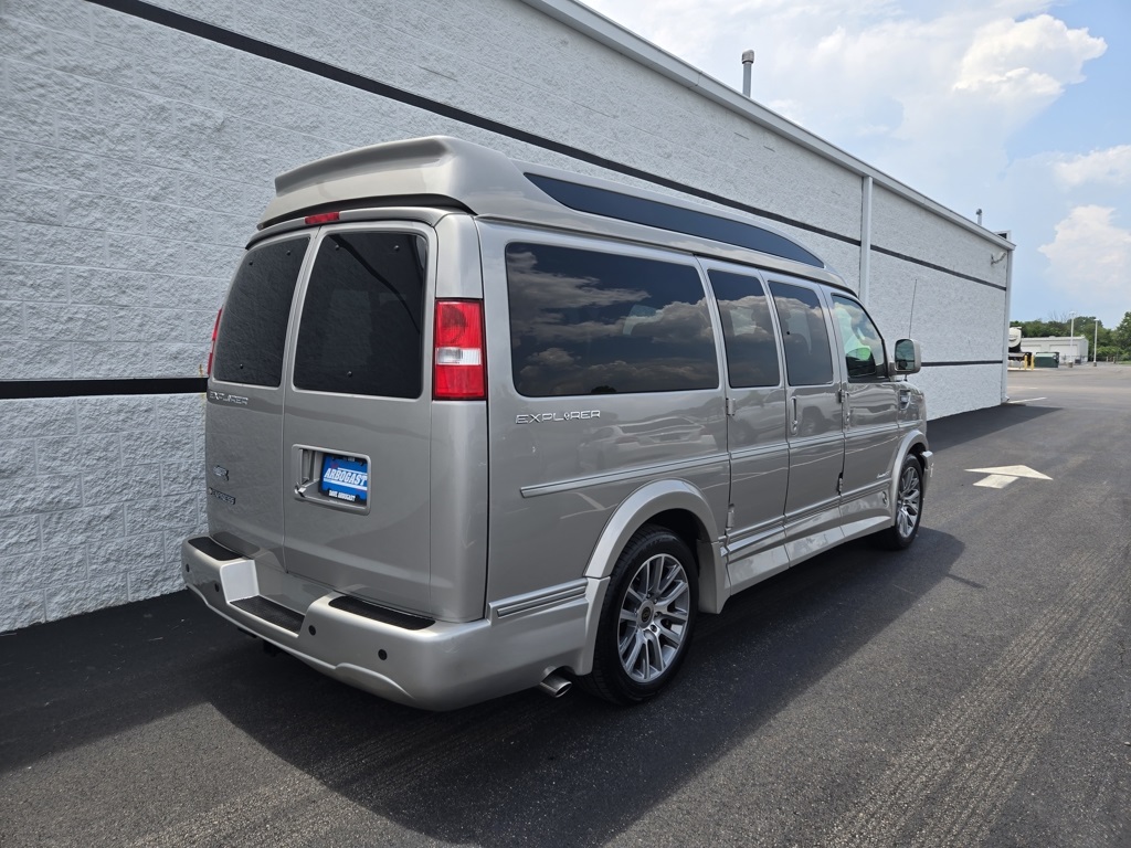 2019 Chevrolet Express 2500 Cargo photo 3