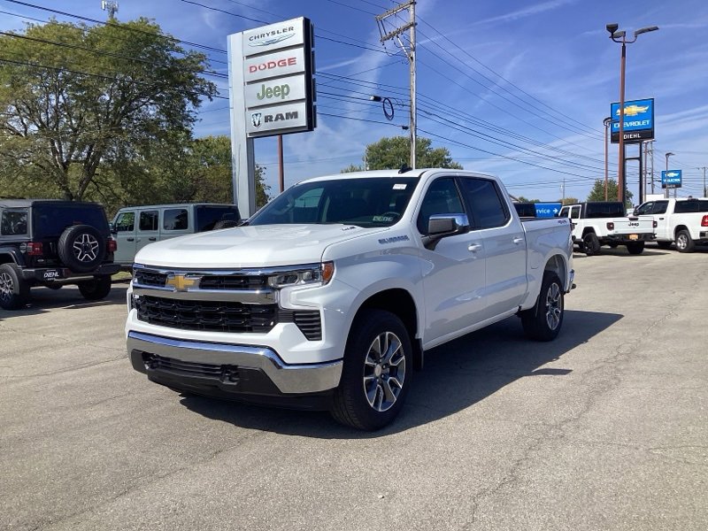 2026 Chevrolet Silverado 1500 LT photo 2
