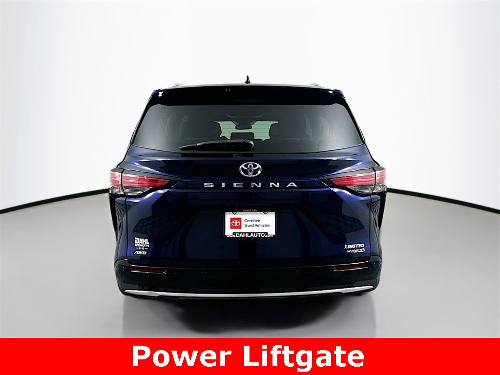 2024 Toyota Sienna Limited photo 15