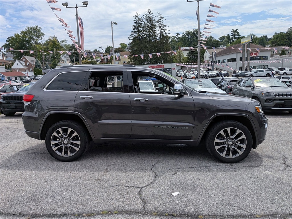 2018 Jeep Grand Cherokee Overland photo 4