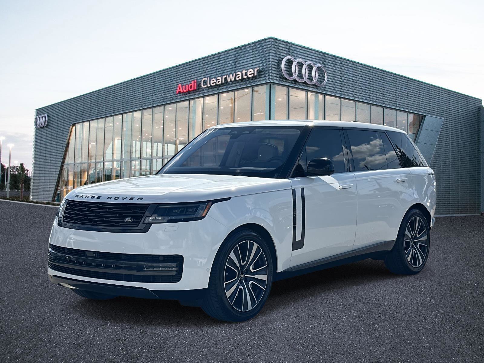 2023 Land Rover Range Rover SE's photo