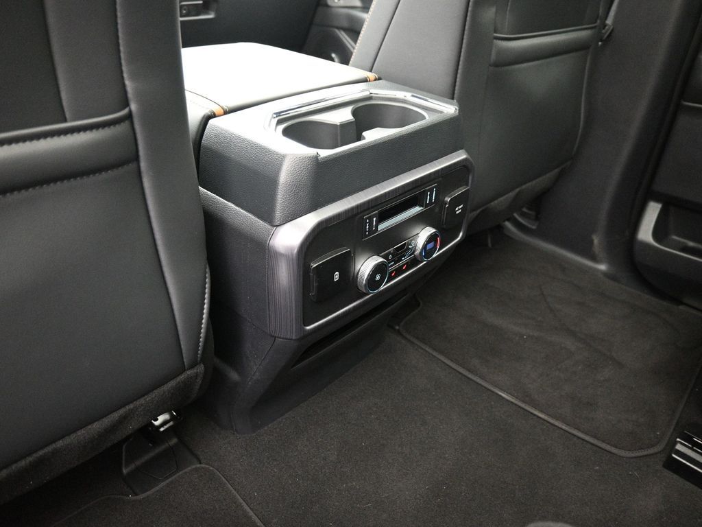 2024 Ford Expedition Platinum photo 20