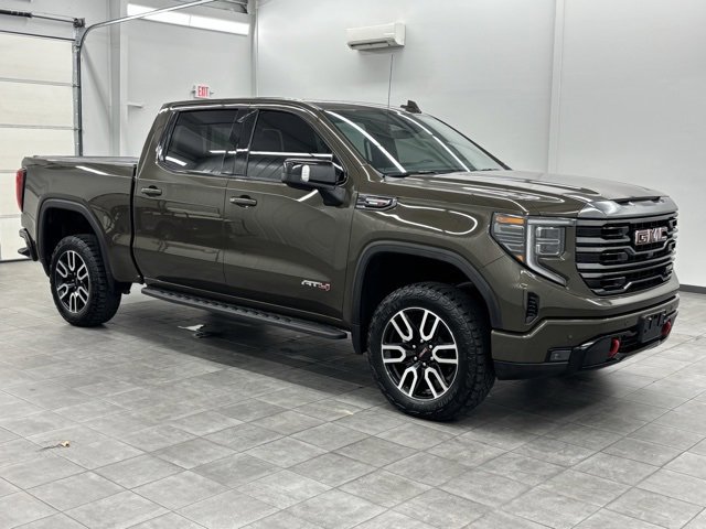 2024 GMC Sierra 1500 AT4's photo