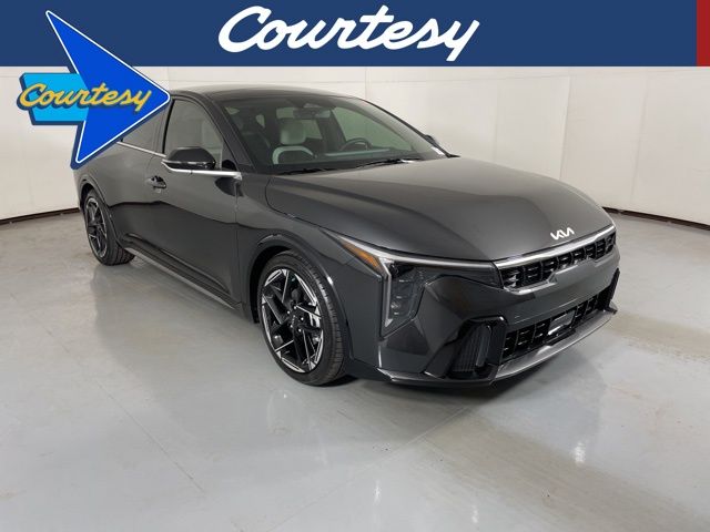 2025 Kia K4 GT-Line's photo