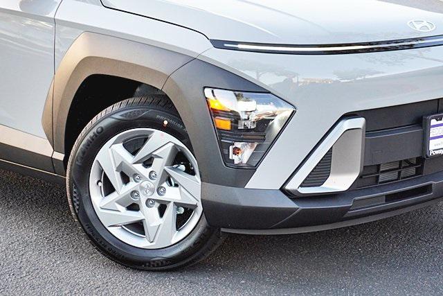 2026 Hyundai Kona SE photo 4