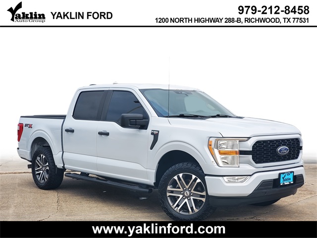 2021 Ford F-150 XL's photo