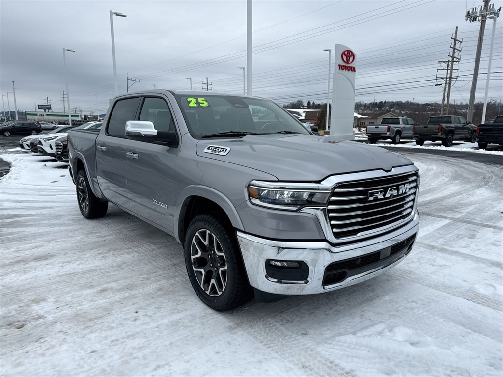 2025 RAM Ram 1500 Pickup Laramie's photo