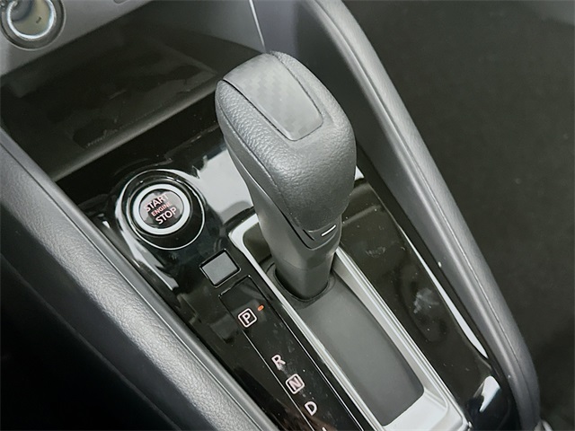 2025 Nissan Versa SV photo 18