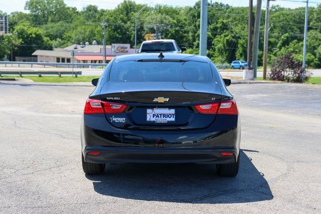 Used 2023 Mosaic Black Metallic Chevrolet LT image 4