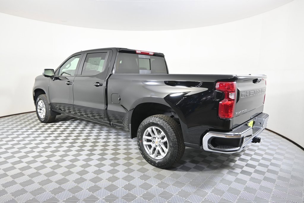 2026 Chevrolet Silverado 1500 LT photo 4