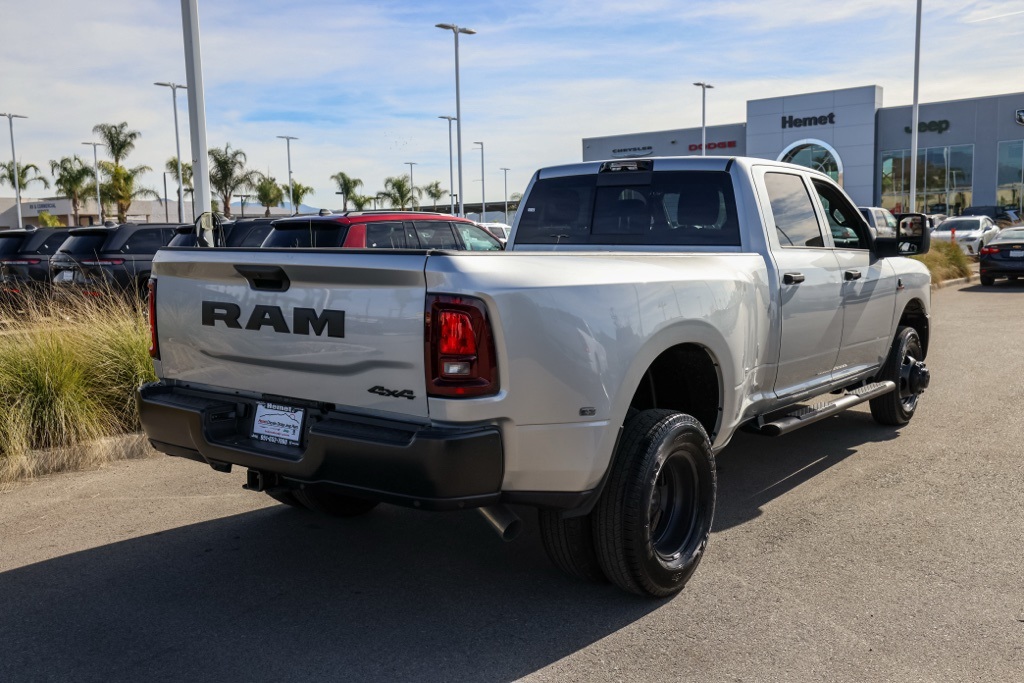 New 2026 Silver-Zynith Exterior Paint RAM Tradesman image 3