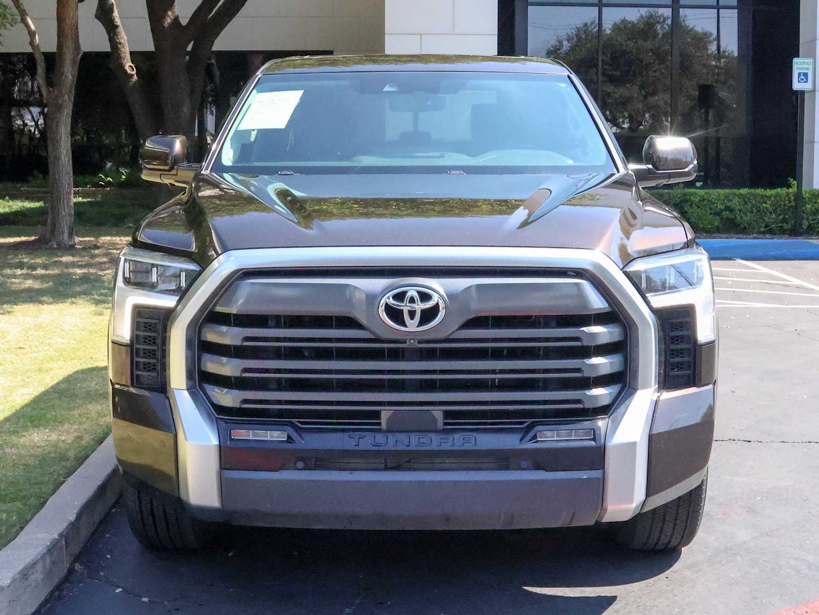 2022 Toyota Tundra Limited photo 2