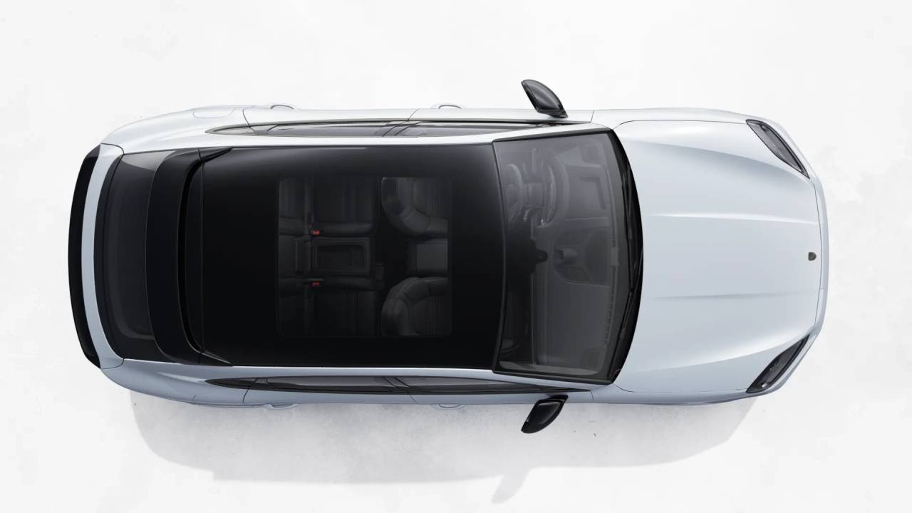 2025 Porsche Cayenne Turbo E-Hybrid photo 4