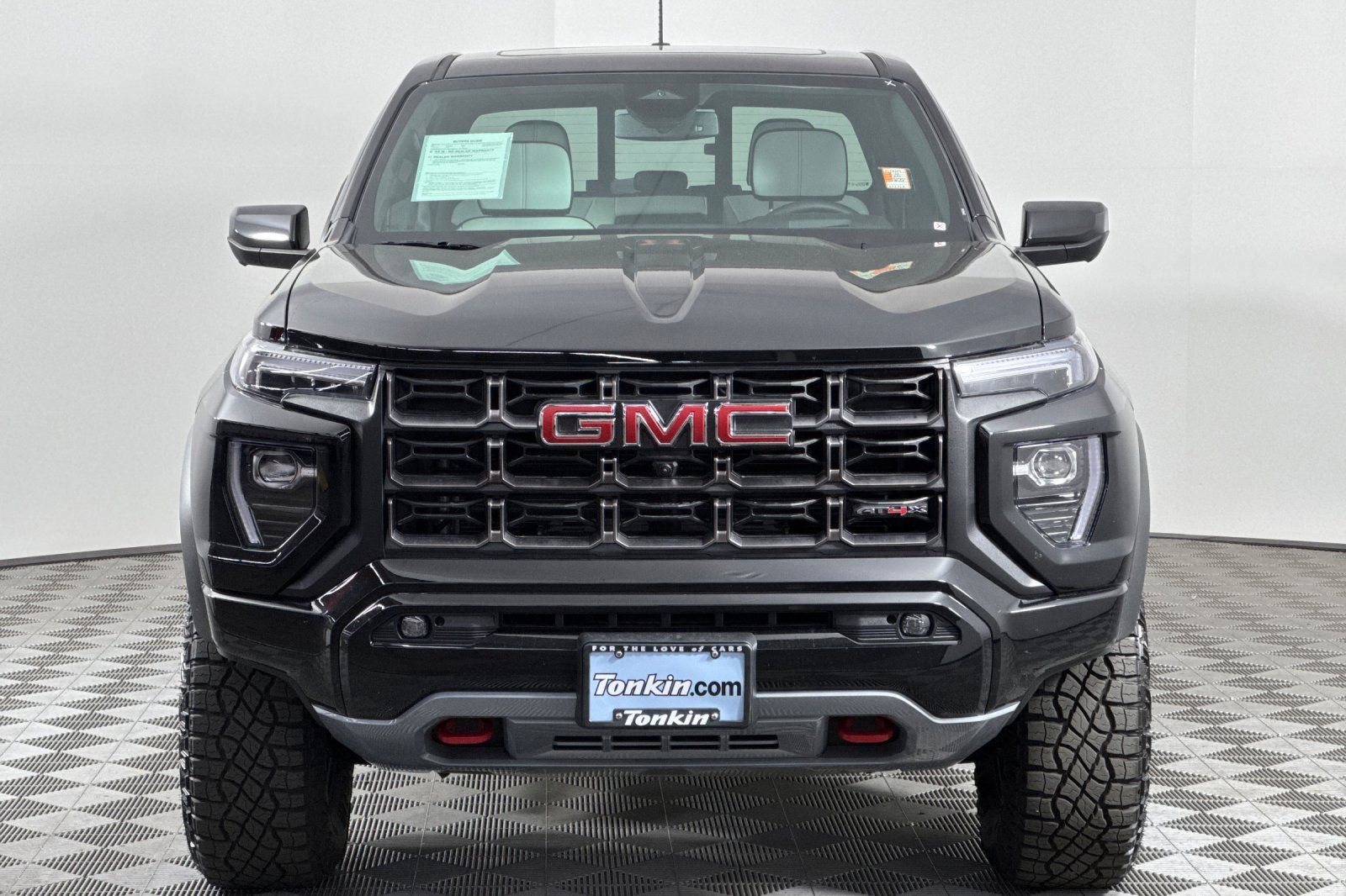 2024 Gmc Canyon AT4X photo 9