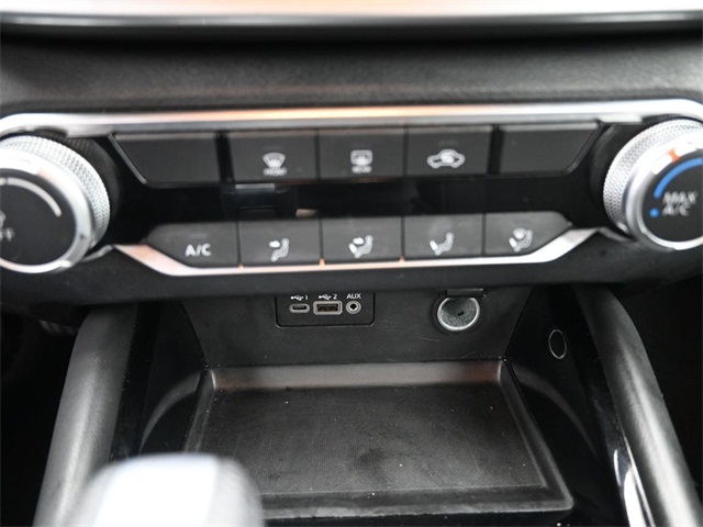 2023 Nissan Altima 2.5 SV photo 4