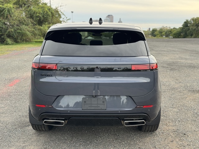 2024 Land Rover Range Rover Sport P400 Dynamic SE photo 4