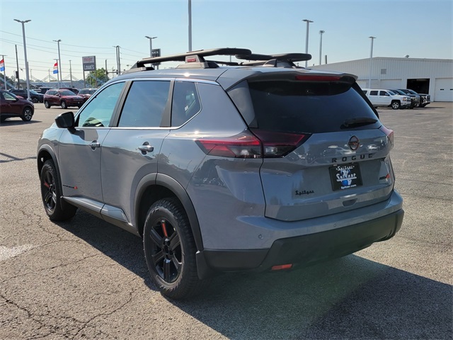2026 Nissan Rogue SV photo 5