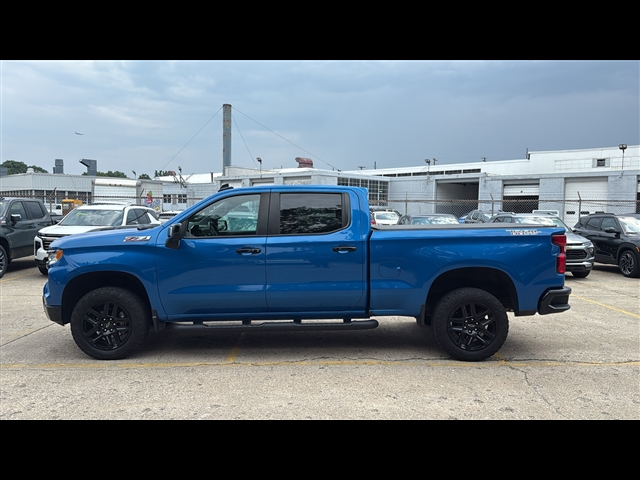 2022 Chevrolet Silverado 1500 LT Trail Boss photo 2
