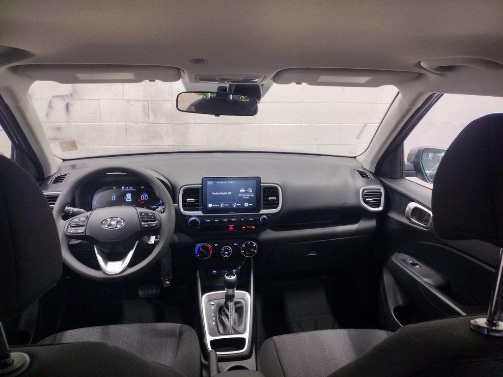 2026 Hyundai Venue SE photo 27