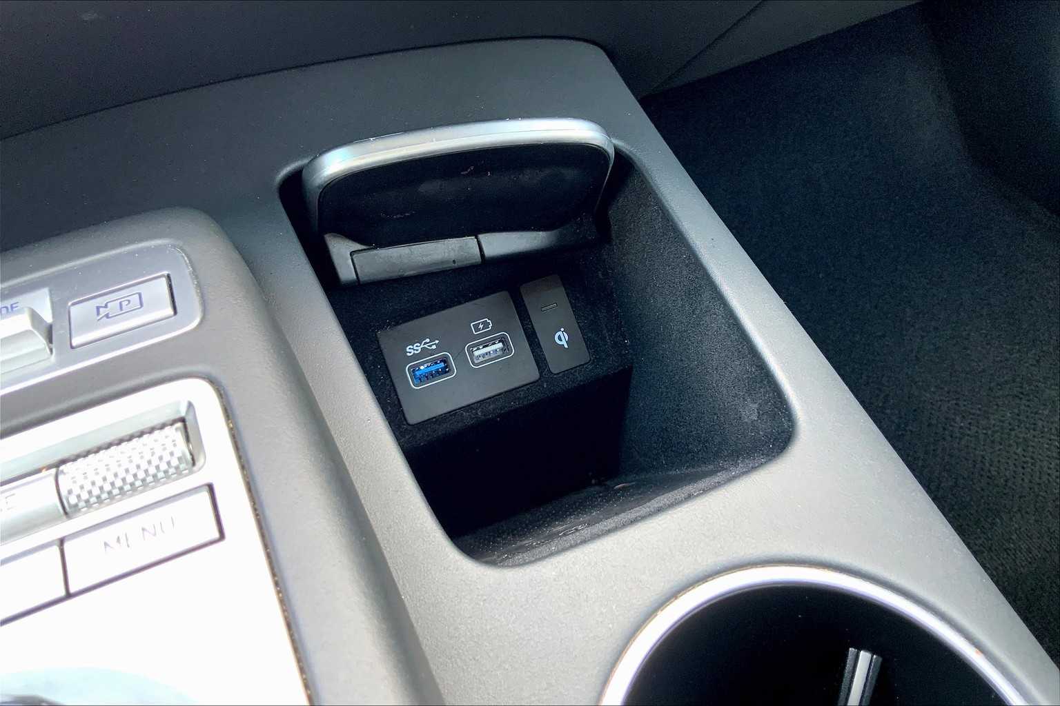 2025 Genesis GV70 2.5T photo 30