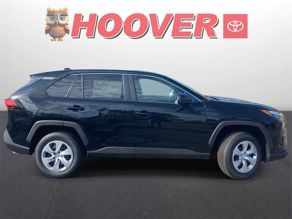 2025 Toyota RAV4 LE photo 2