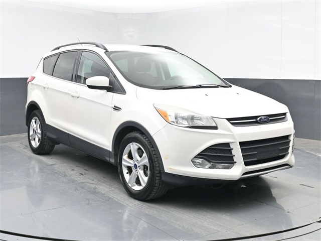 Used 2016 Ford Escape SE with VIN 1FMCU9GX1GUB64879 for sale in Morristown, TN