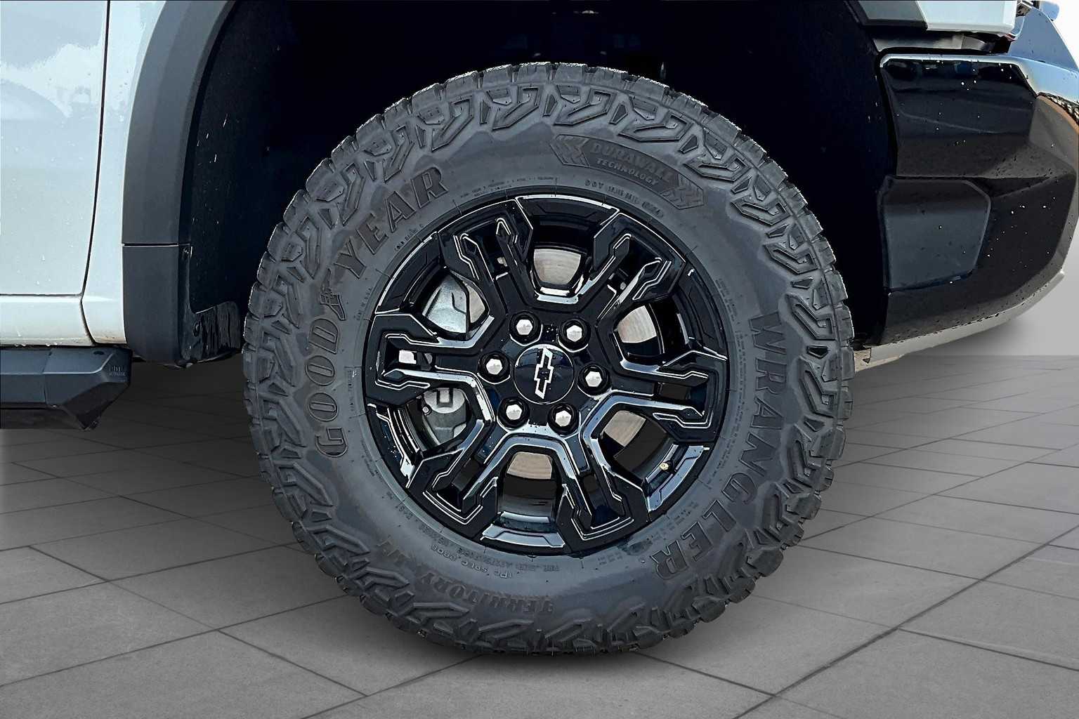 2024 Chevrolet Silverado 1500 ZR2 photo 9
