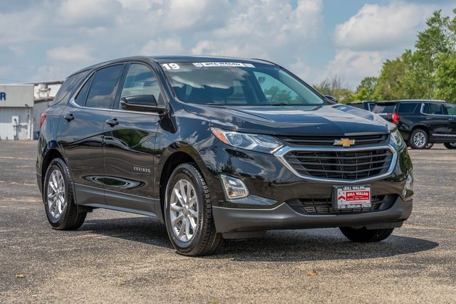 Used 2019 Chevrolet Equinox LT with VIN 3GNAXKEV1KL210281 for sale in Ottawa, IL