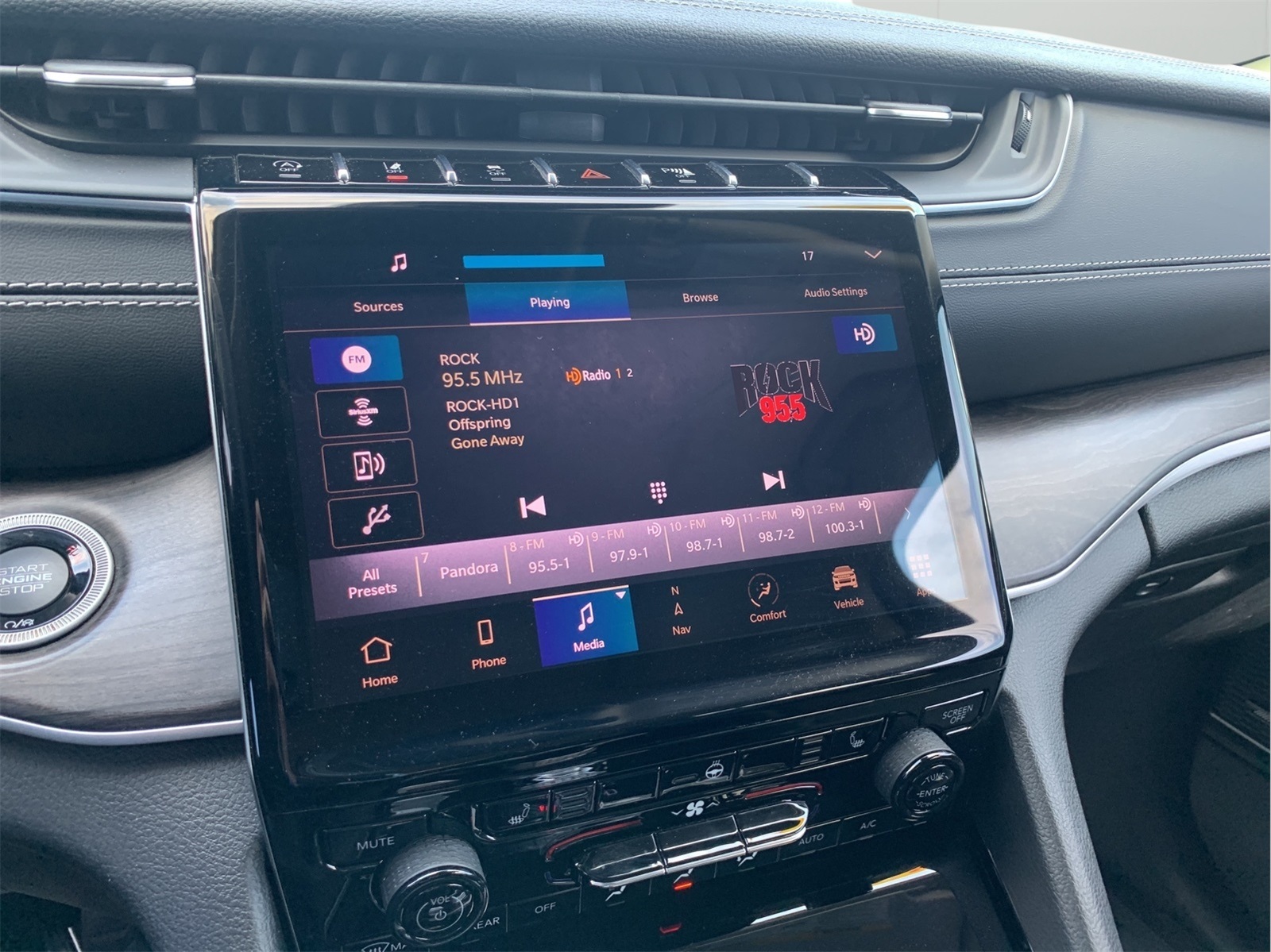 2022 Jeep Grand Cherokee Limited photo 18