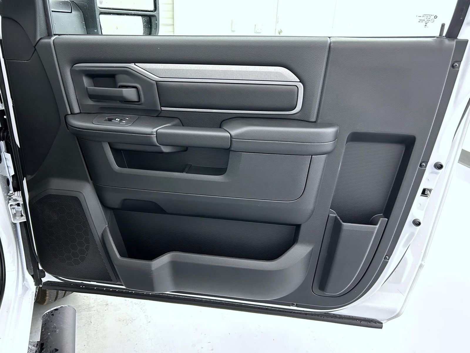 2025 Ram 2500 Tradesman photo 16