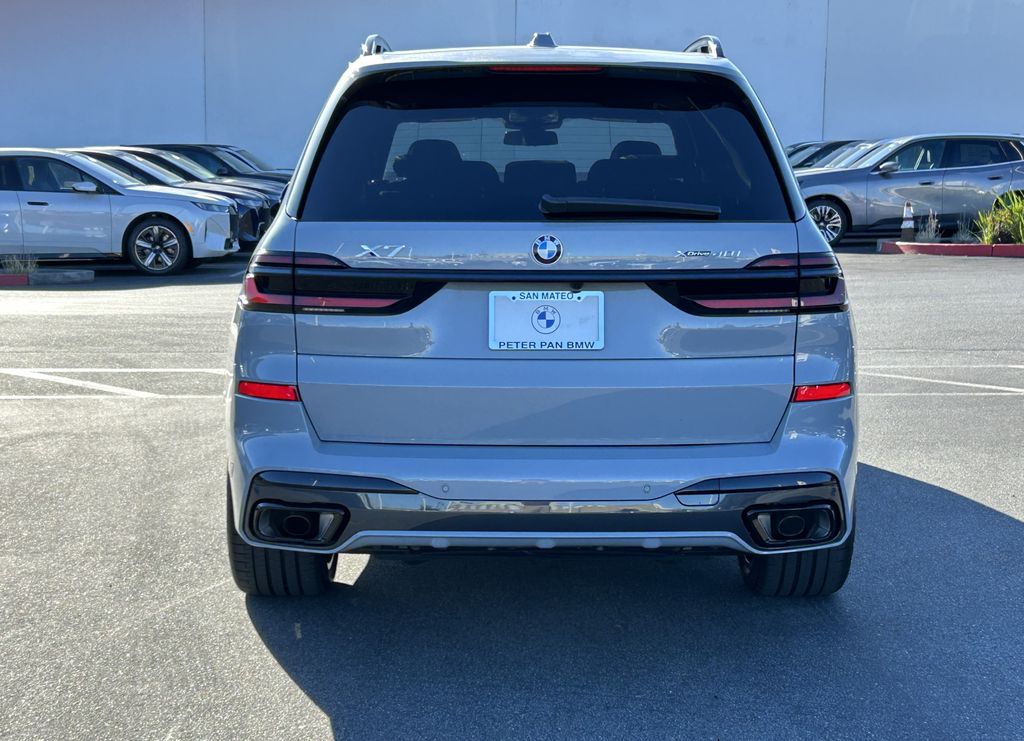 2026 Bmw X7 xDrive40i photo 2