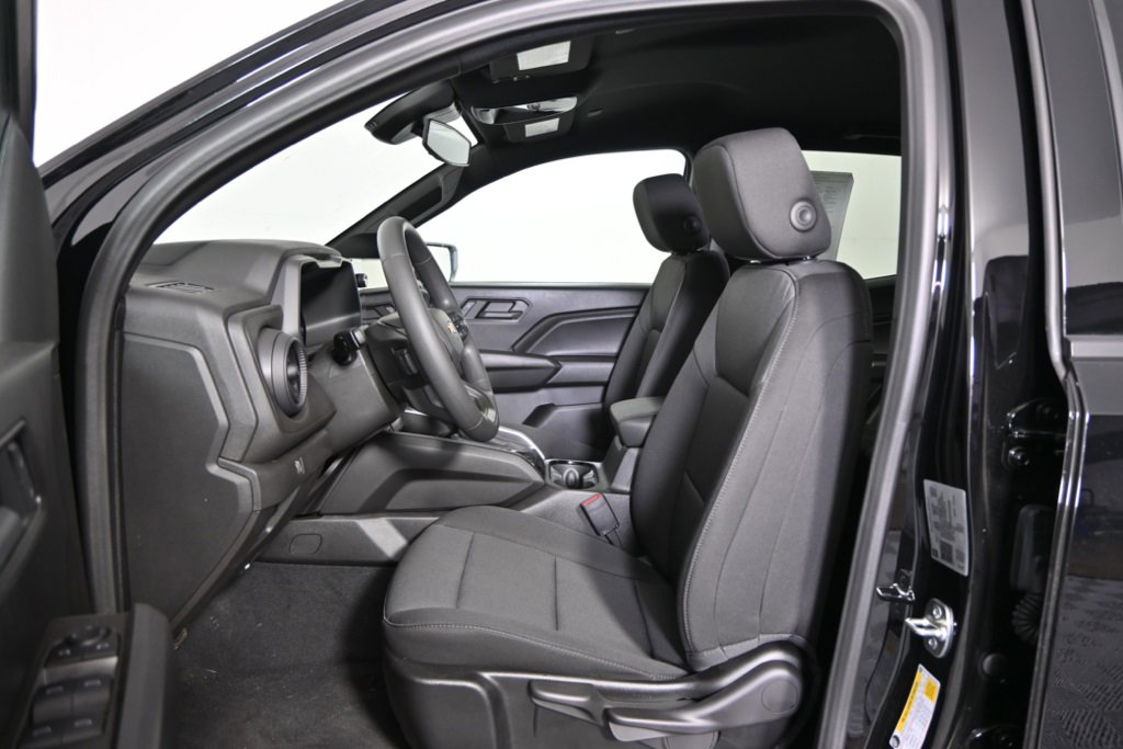 2025 Chevrolet Colorado Work Truck photo 19