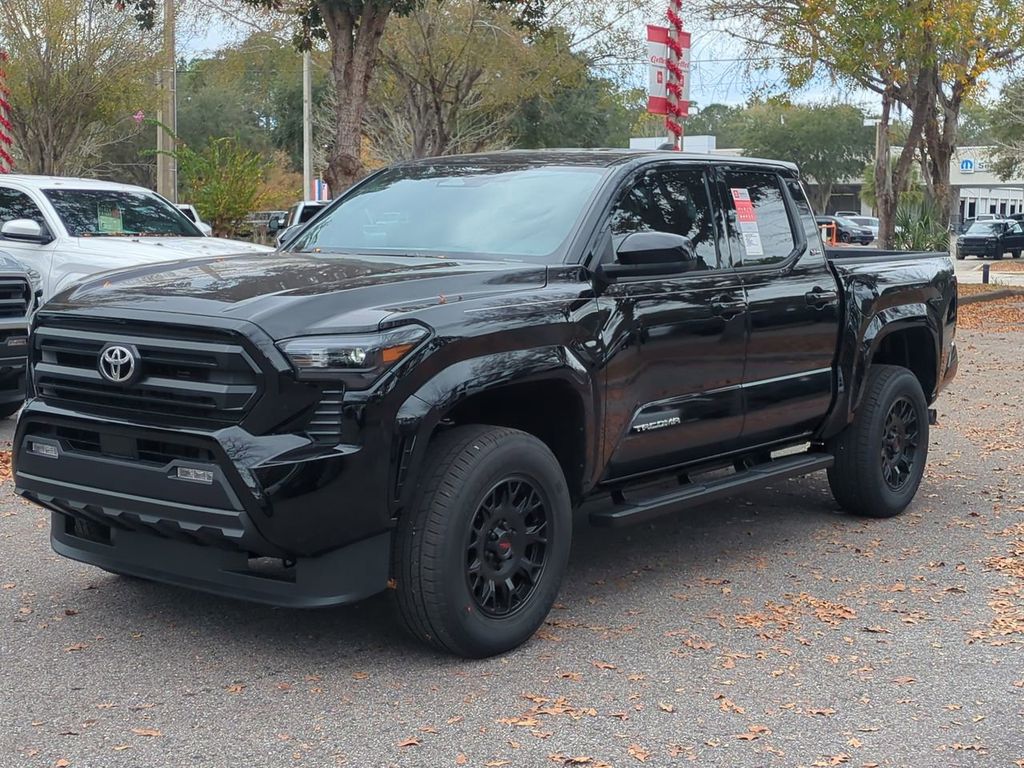 2025 Toyota Tacoma SR5's photo