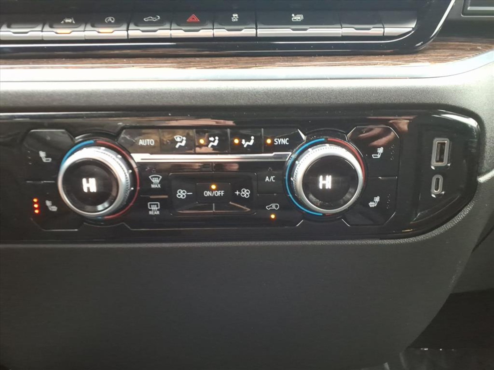 2023 GMC Sierra 1500 Elevation White at Robbins Nissan