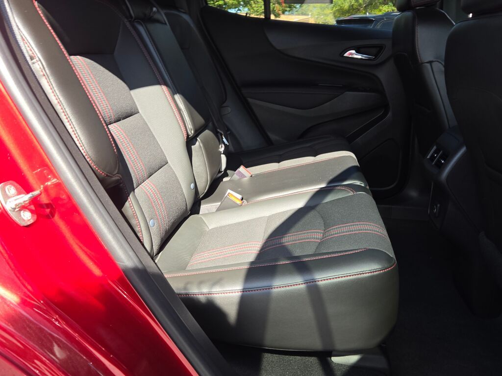2022 Chevrolet Equinox RS photo 9